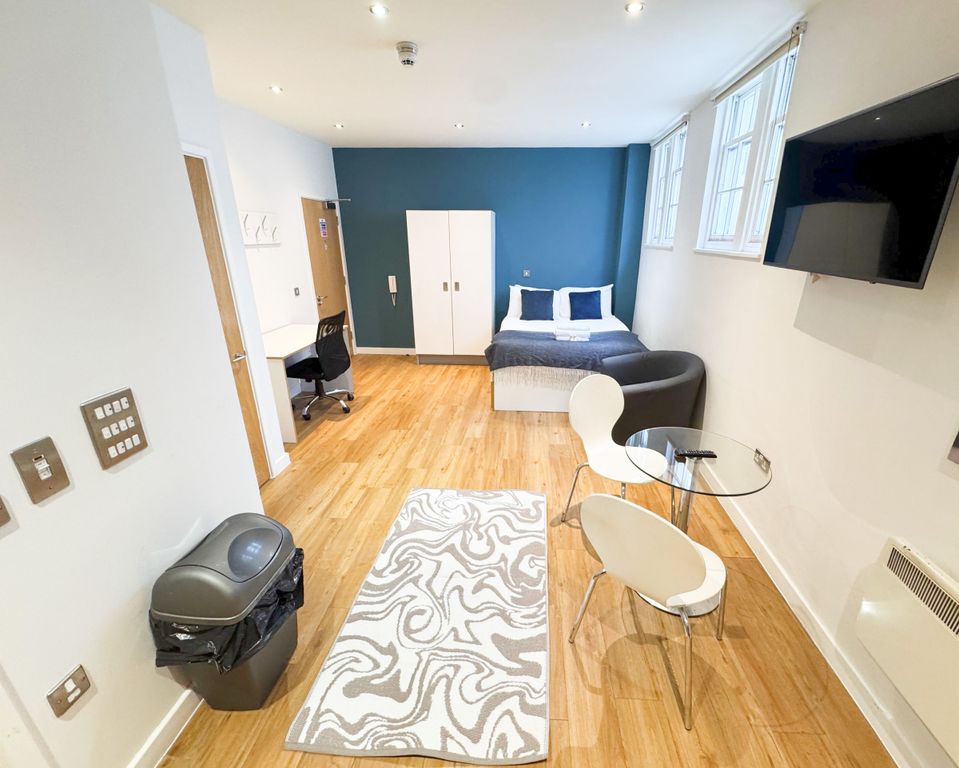 Property photo 2 of 4