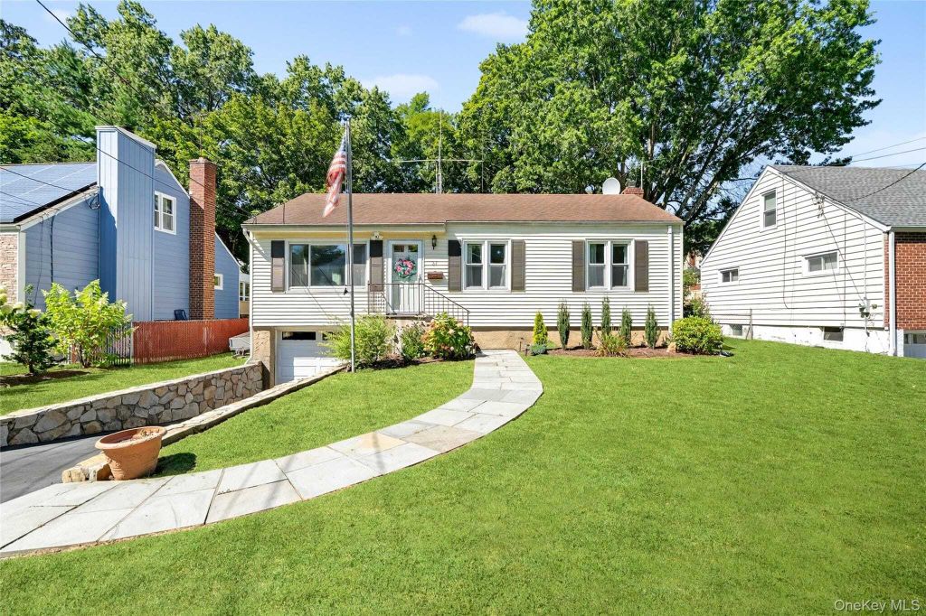 Property photo 1 of 20