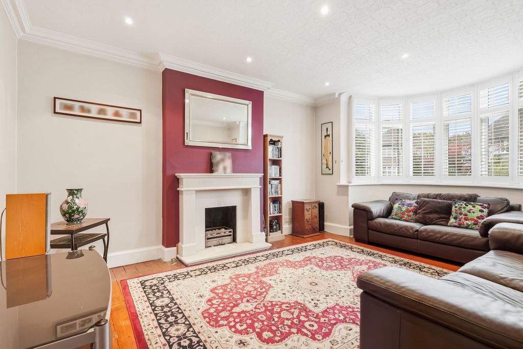 Property photo 2 of 15