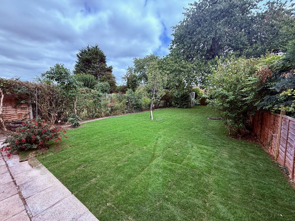 Property photo 2 of 16 Image