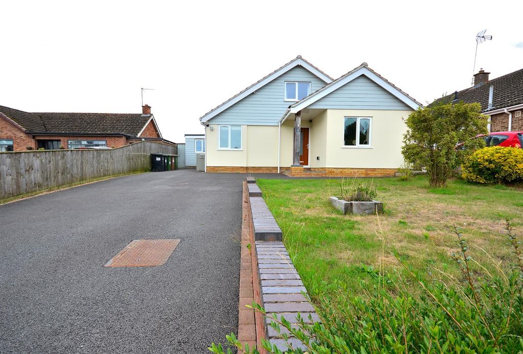Property photo 1 of 26