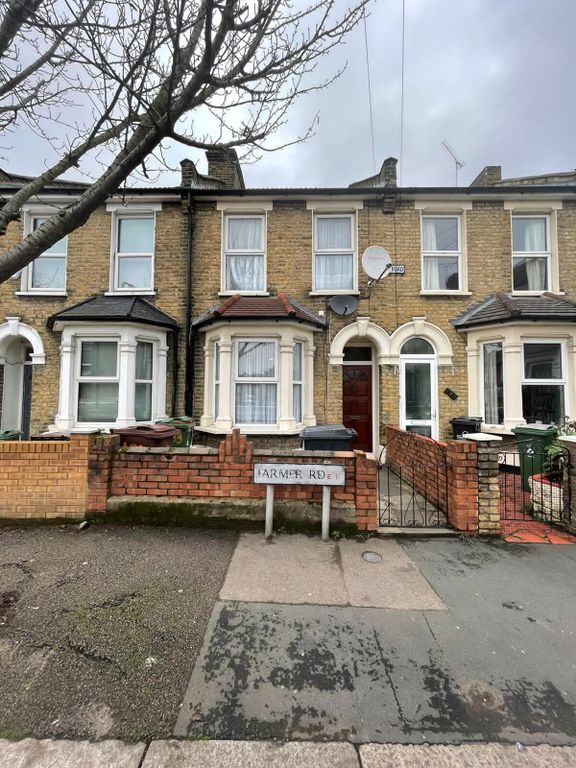 Property photo 1 of 8 Four Bedroom Terraced House