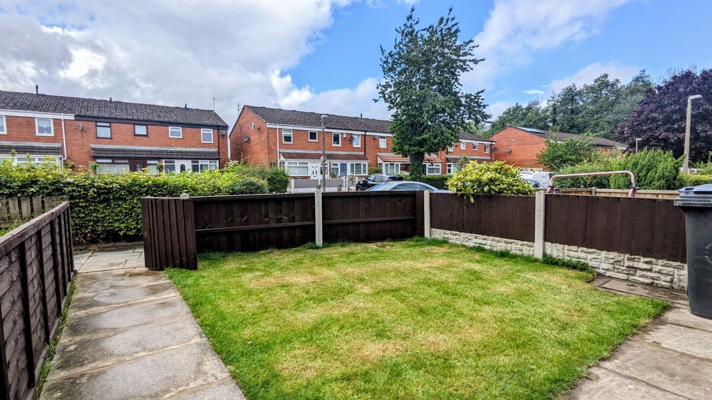 Property photo 2 of 26