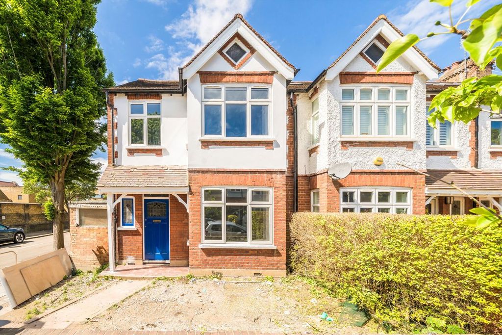 Property photo 1 of 8
