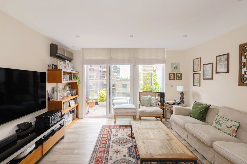 Property photo 3 of 15 Picture No. 01