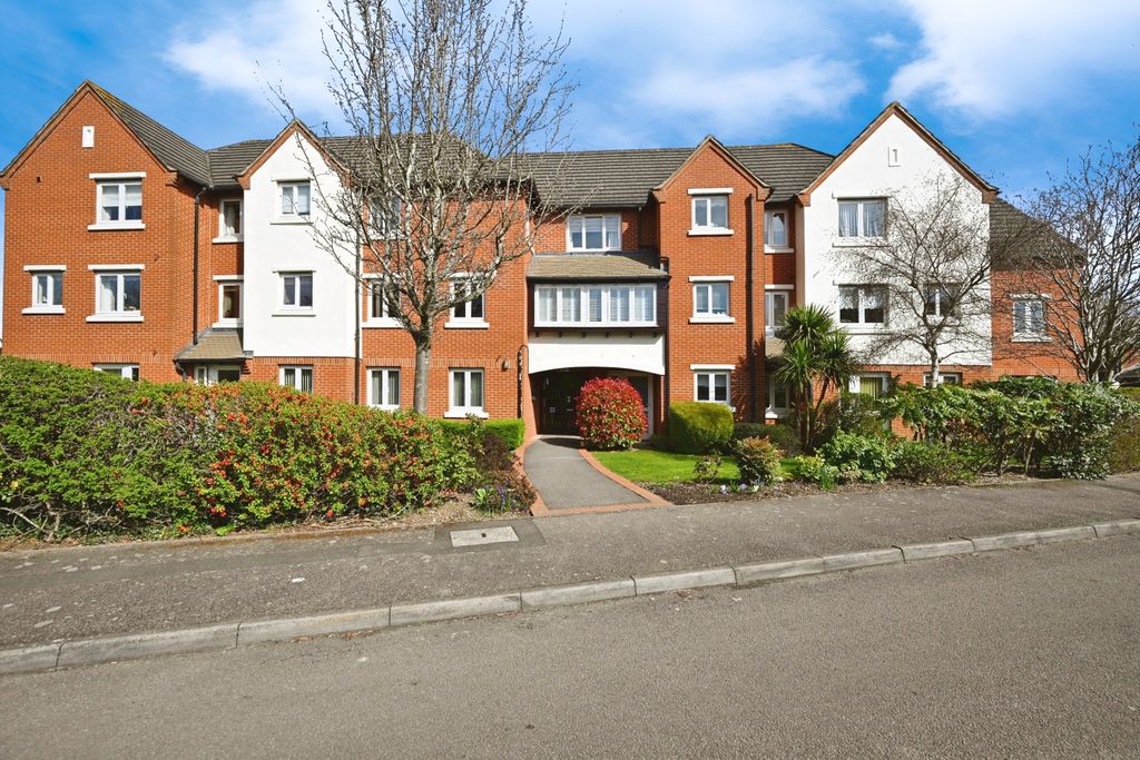 Property photo 1 of 14