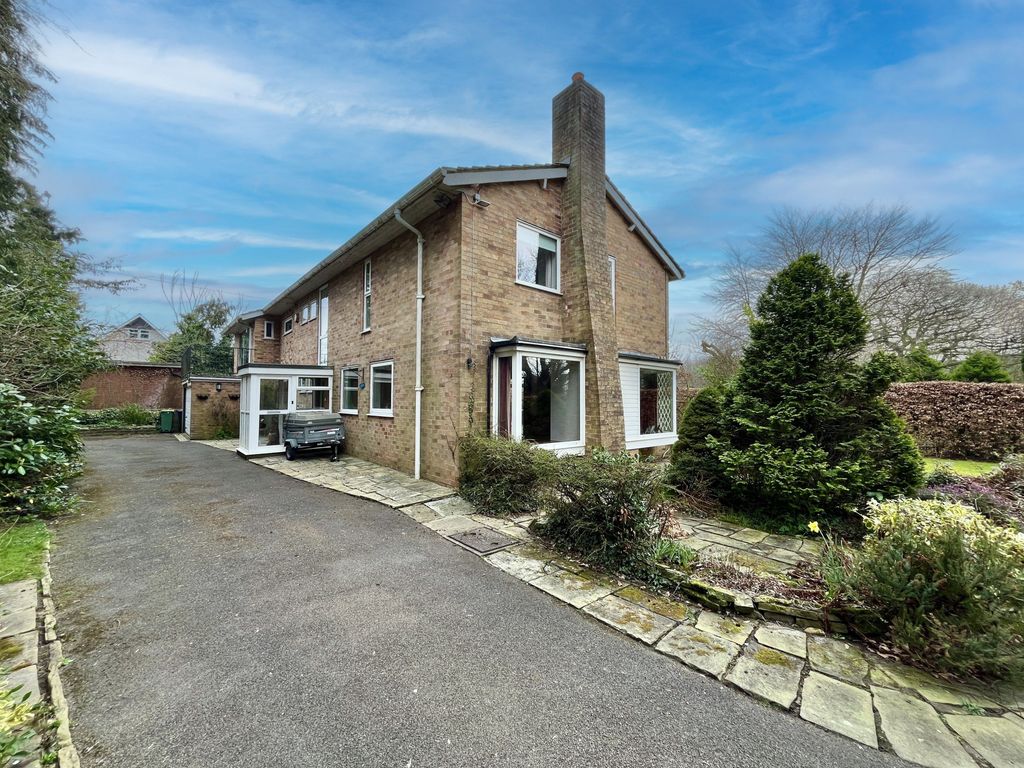 Property photo 3 of 33