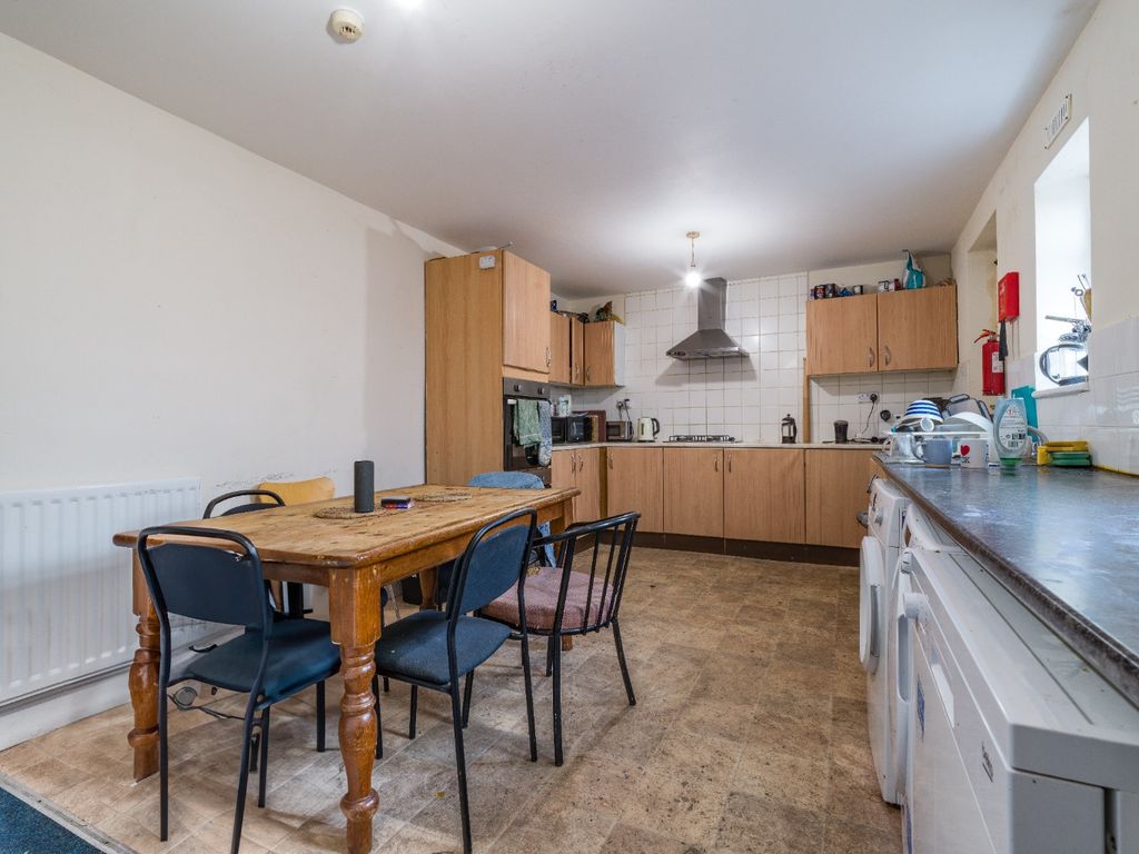 Property photo 2 of 26 5149112