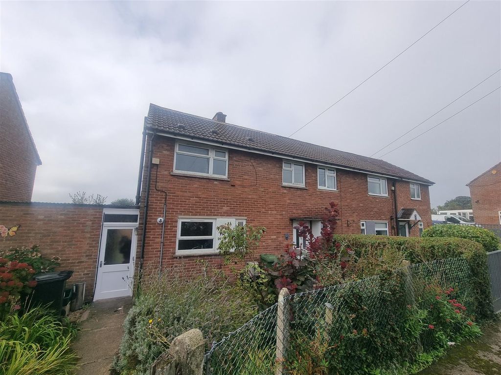 Property photo 2 of 21