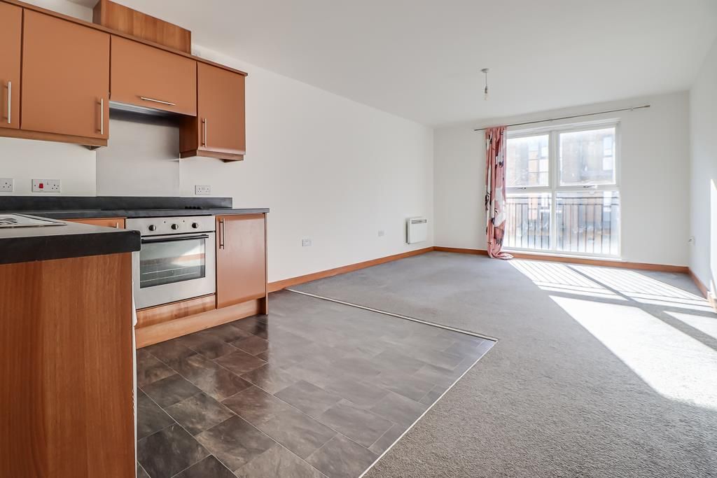 Property photo 3 of 15 Kitchen/Living Room