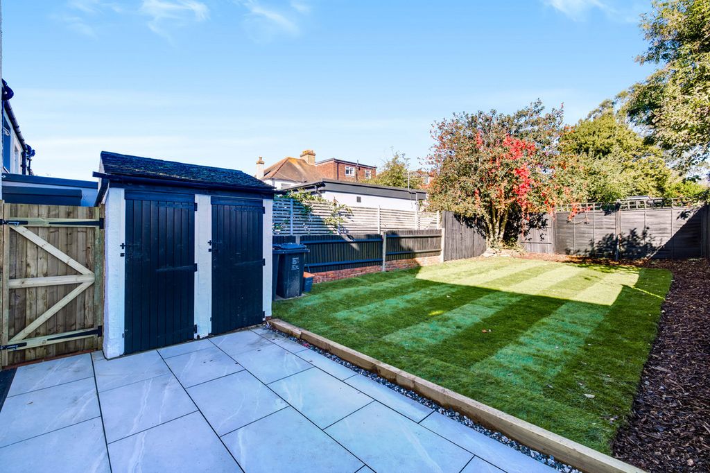 Property photo 2 of 14