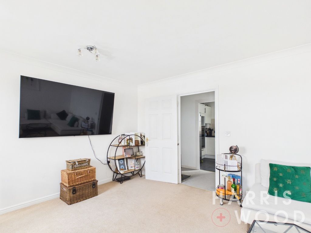 Property photo 3 of 17 5306259