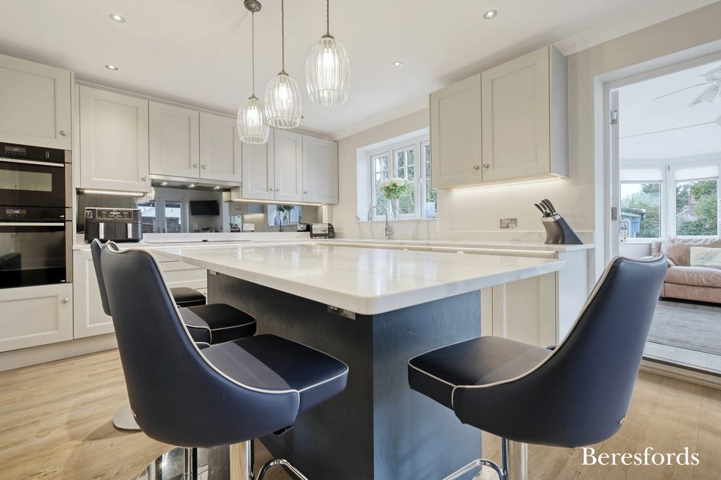 Property photo 3 of 32 Picture No. 63