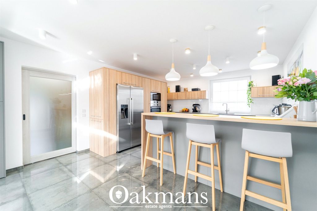 Property photo 3 of 52 Picture No. 30