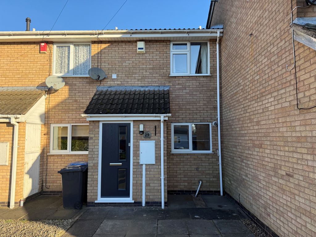 Property photo 1 of 9 Bosworth Close, Hinckley