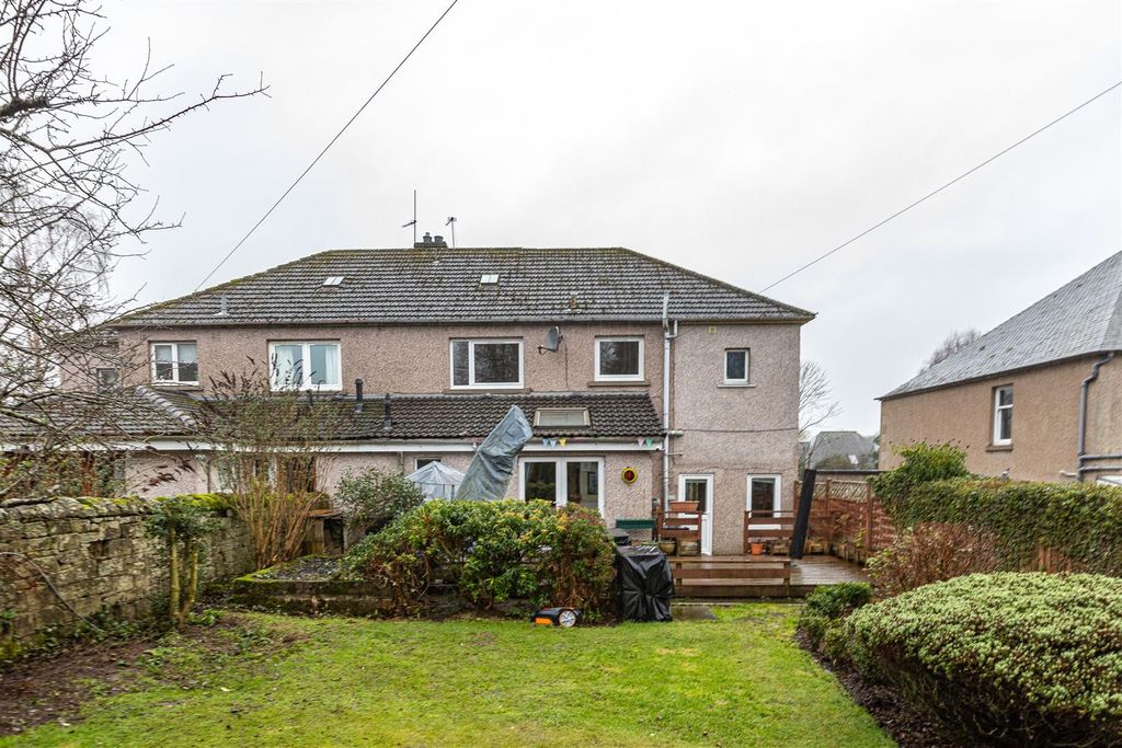 Property photo 2 of 38 Chilla Ormiston Terrace  Melrose 59.Jpg