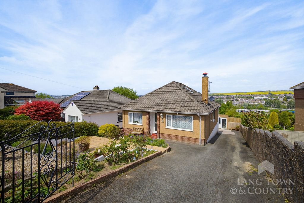 Property photo 1 of 22