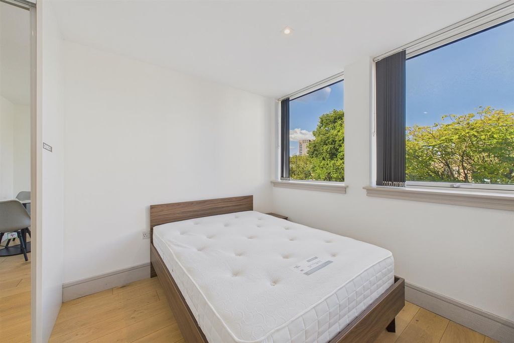 Property photo 2 of 9 Cam02700G0-Pr0381-Still001.Jpg