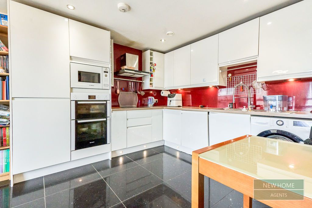 Property photo 3 of 14 Photo 9