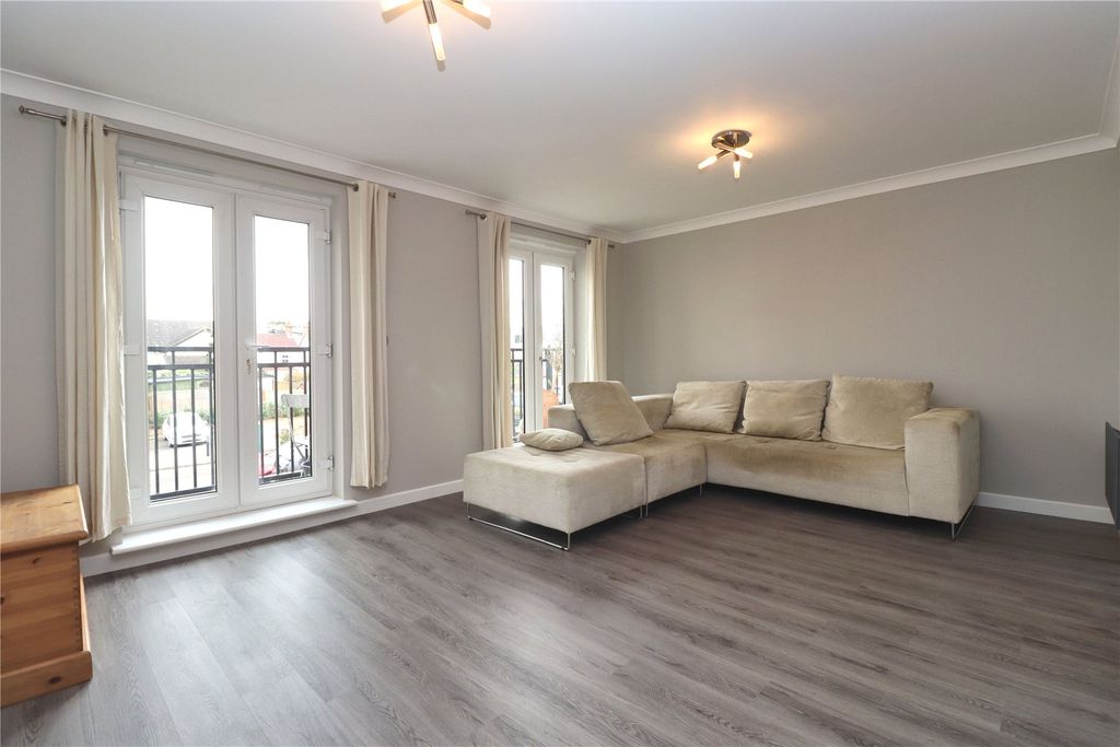 Property photo 2 of 14 Picture No. 02