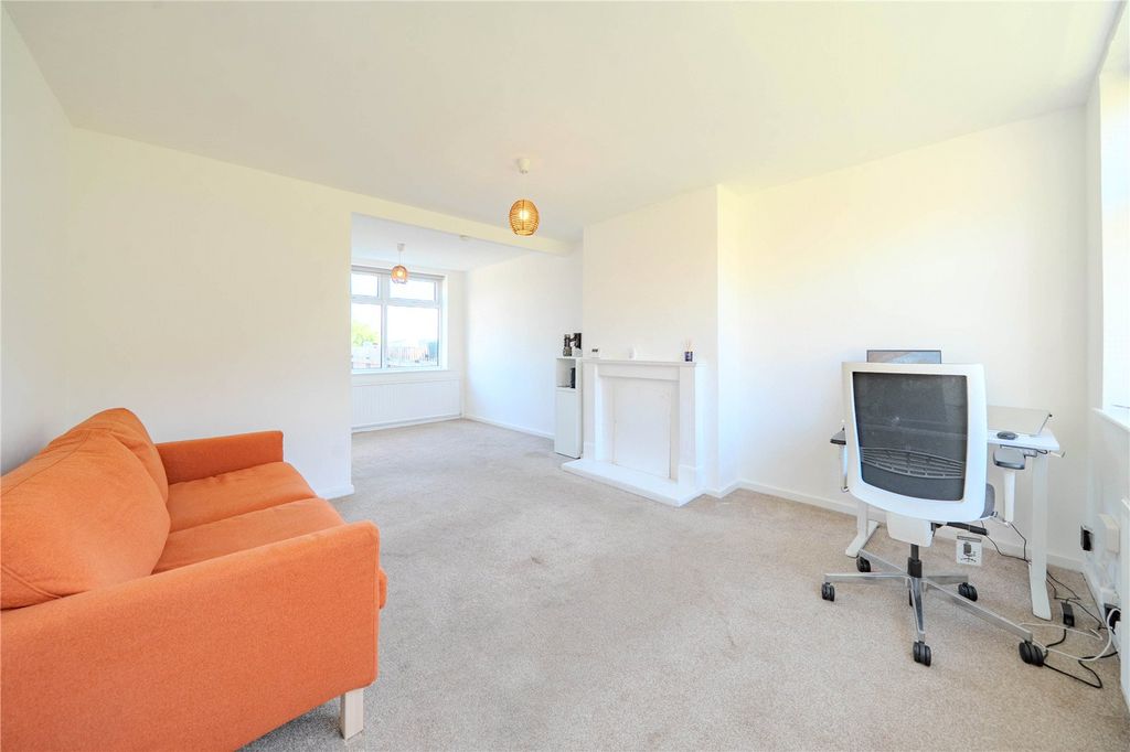 Property photo 2 of 18 Picture No. 22