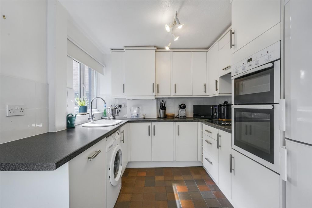 Property photo 3 of 18 Kitchen_Diner 1_2.Jpeg