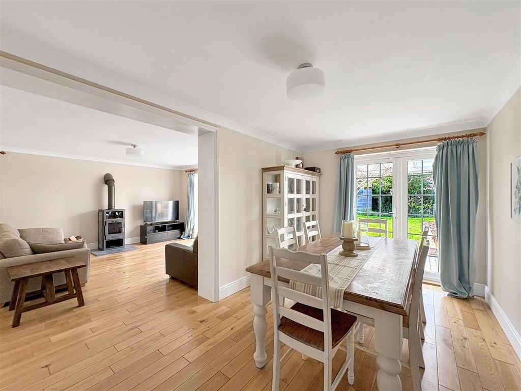 Property photo 3 of 21 9c75c46A9F20F59c0F90d13B606c919Bed5A93B0.Jpg