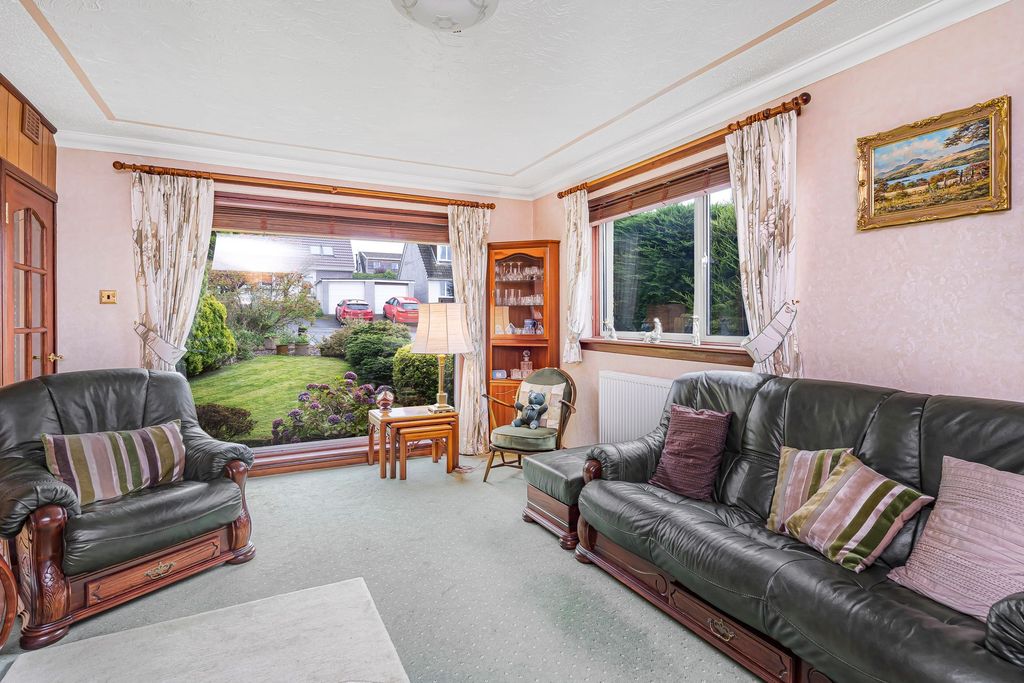 Property photo 2 of 39
