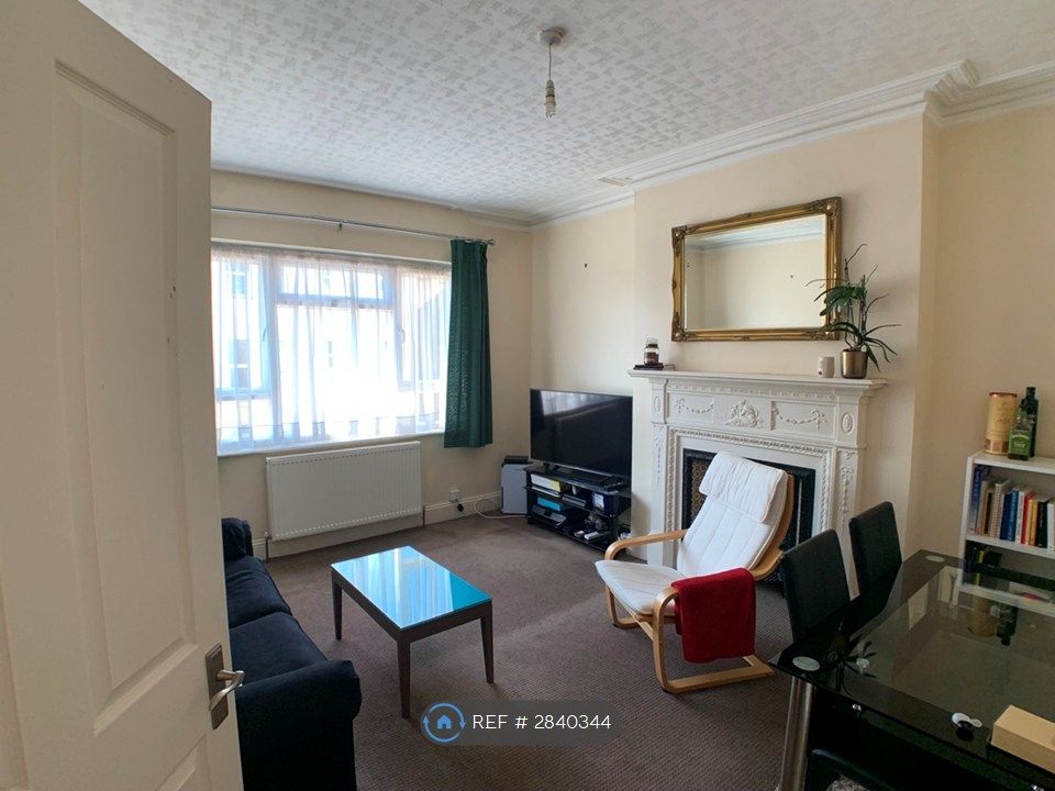 Property photo 2 of 11