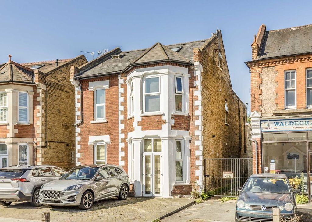 Property photo 1 of 5