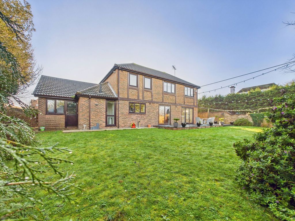 Property photo 1 of 19