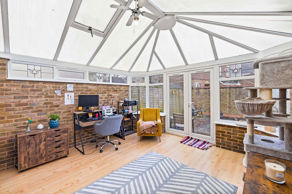 Property photo 3 of 16