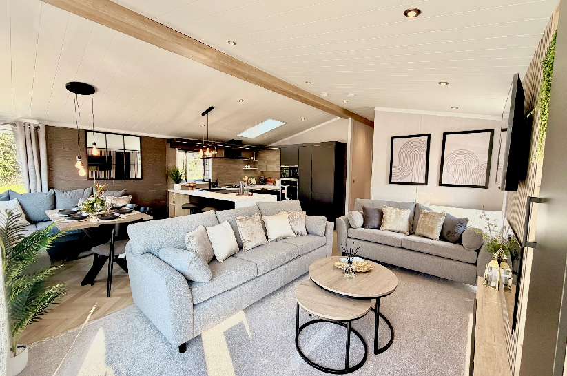 Property photo 1 of 17 1