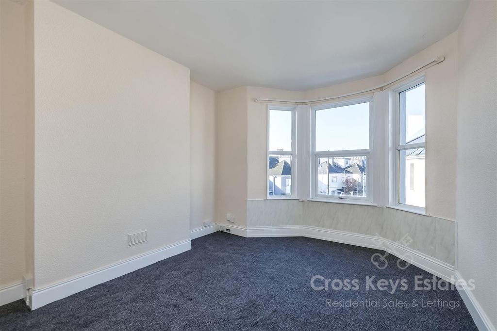 Property photo 2 of 13 Living Room