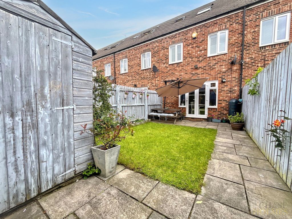 Property photo 3 of 23