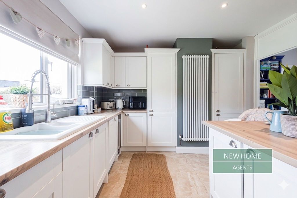 Property photo 2 of 25 Photo 19