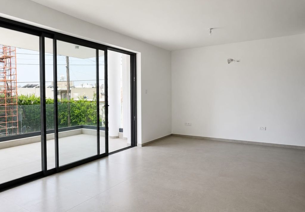 Property photo 3 of 23 Open Plan Living