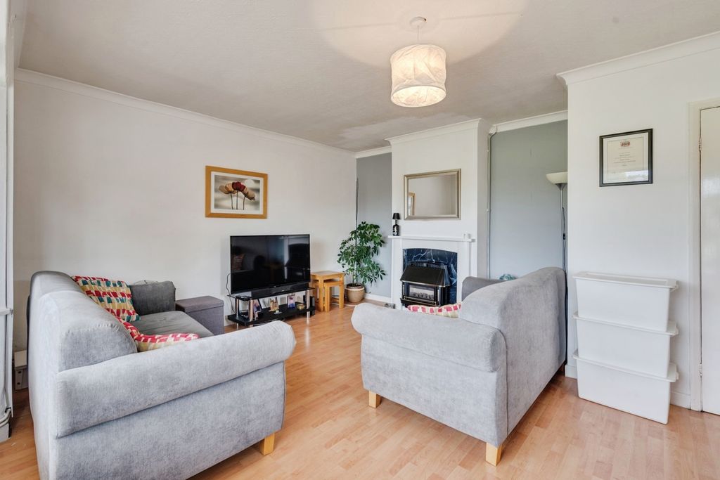 Property photo 2 of 29 Pbox-Img.Jpg