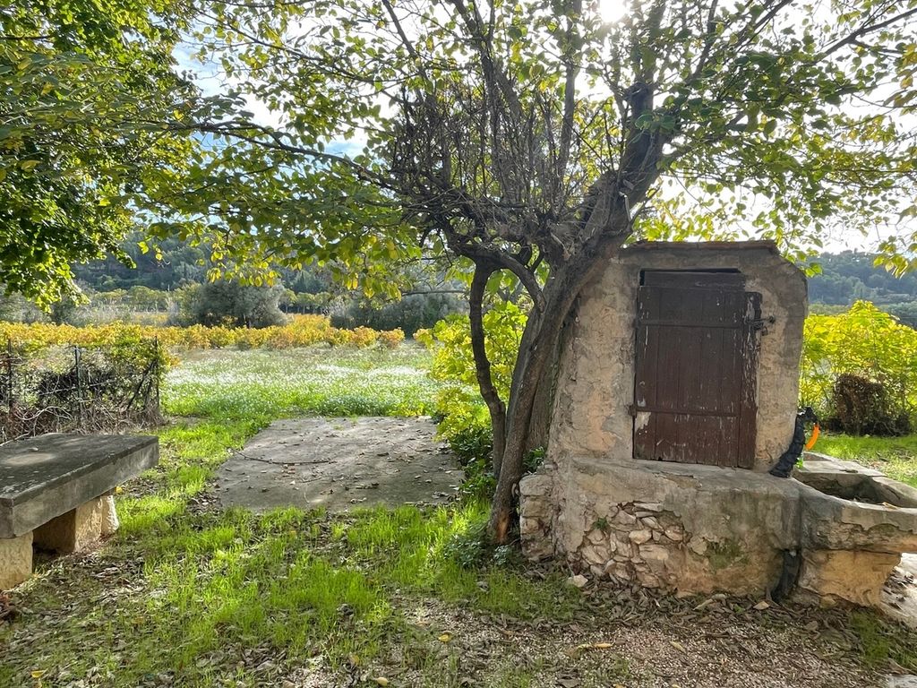 Property photo 1 of 5