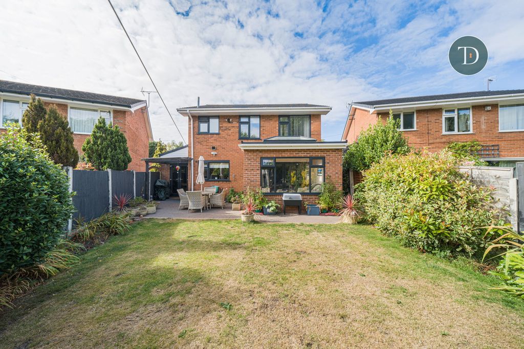 Property photo 2 of 37
