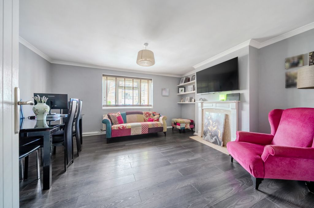 Property photo 3 of 14 1454232-4-69F2310...