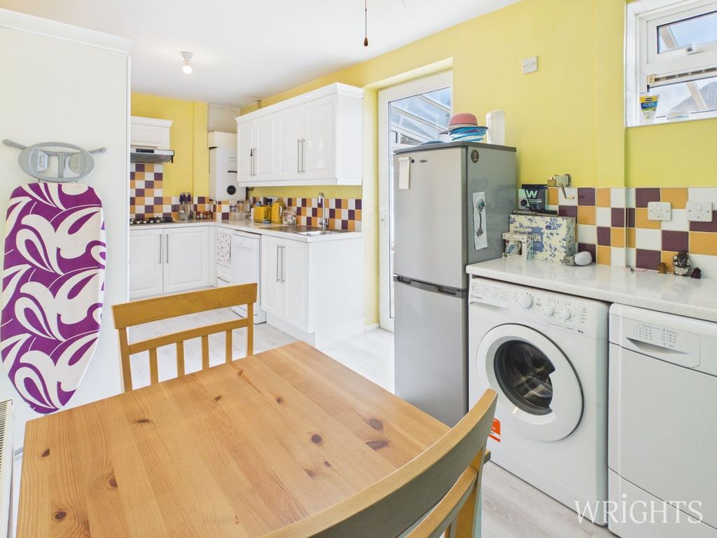 Property photo 3 of 21 Kitchen/Diner