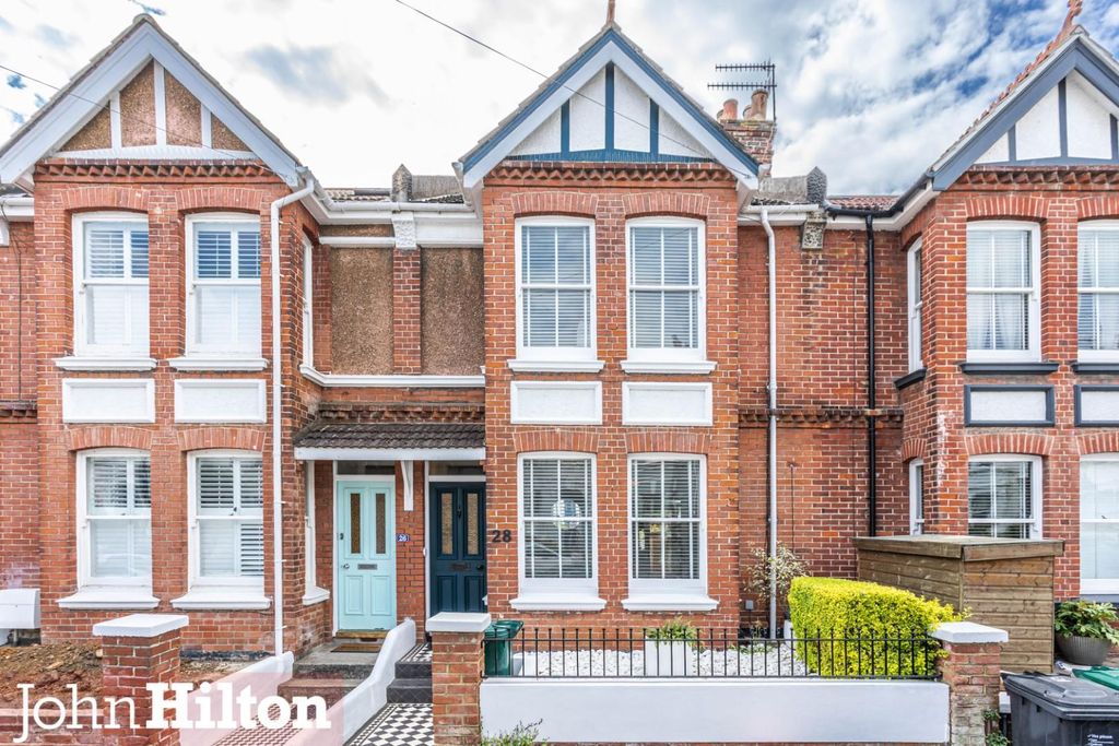 Property photo 1 of 29 Landseer Road59.Jpg