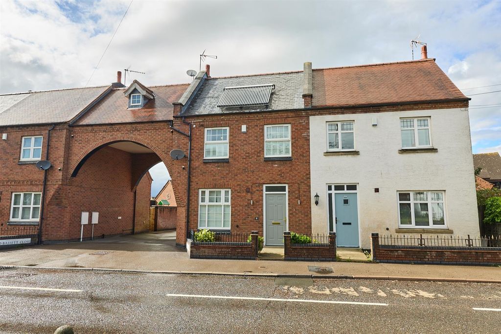 Property photo 1 of 13 Leicester Rd.Jpg