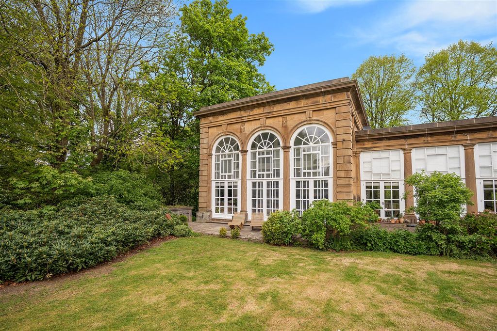 Property photo 1 of 41