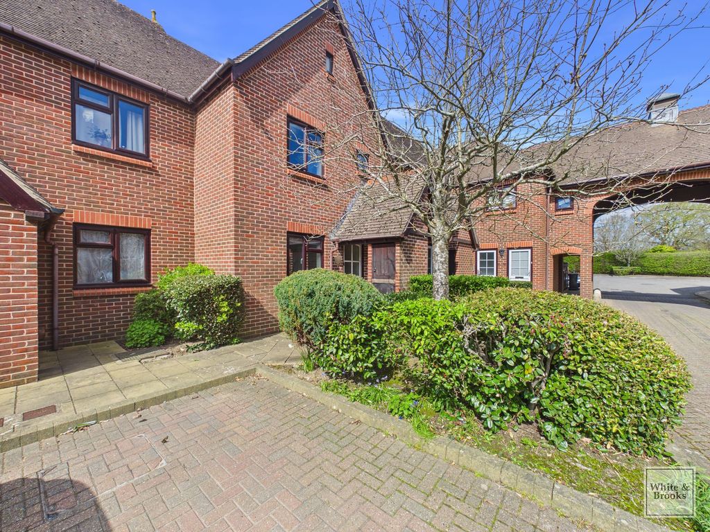 Property photo 2 of 11