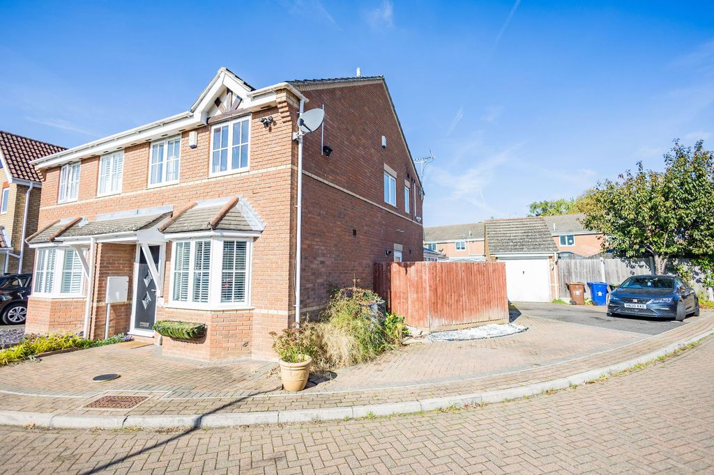 Property photo 1 of 18