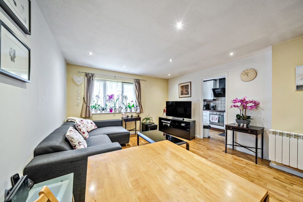Property photo 2 of 18 1454029-6-69Fda8B...
