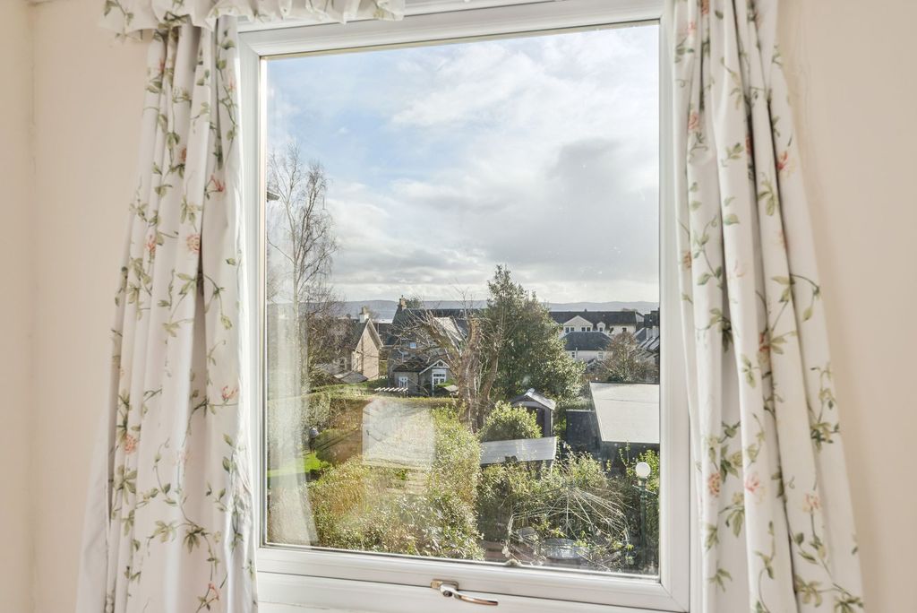Additional image 20 of 2 bed semi-detached house for sale107 West Argyle Street, Helensburgh G84