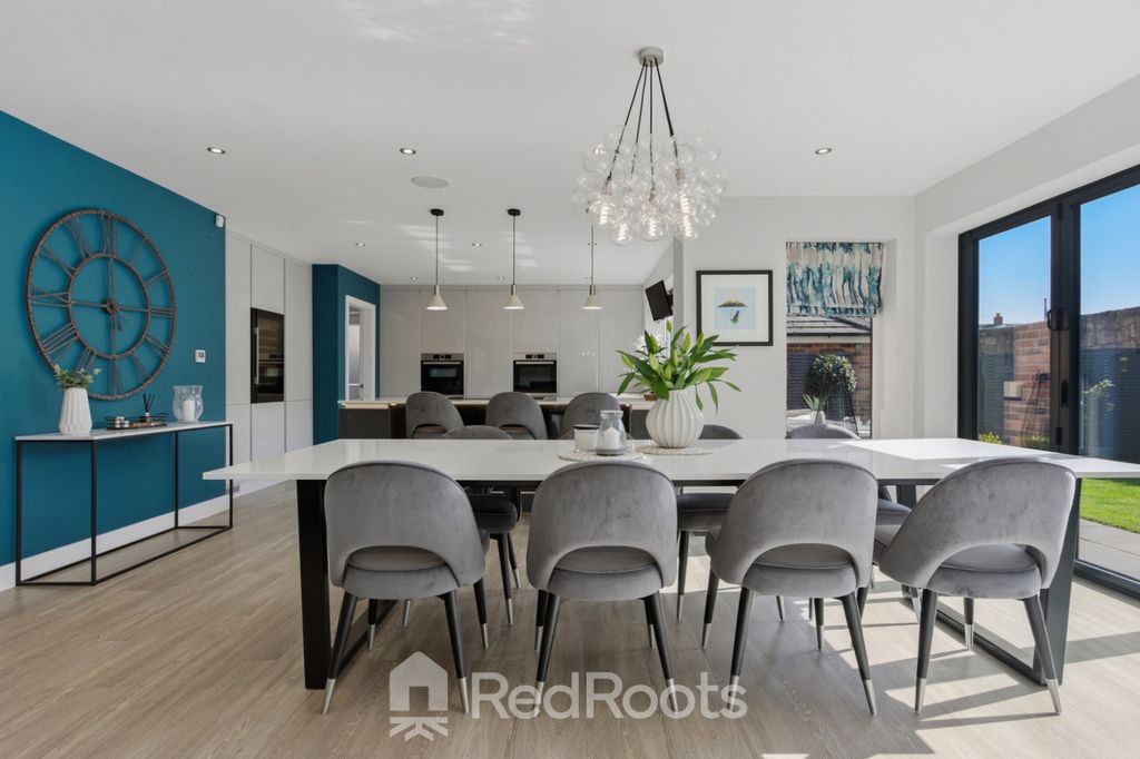 Property photo 2 of 48 5086002